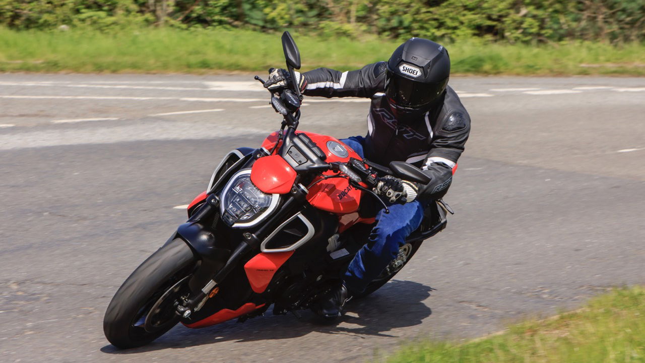 Ducati Diavel V4 road test